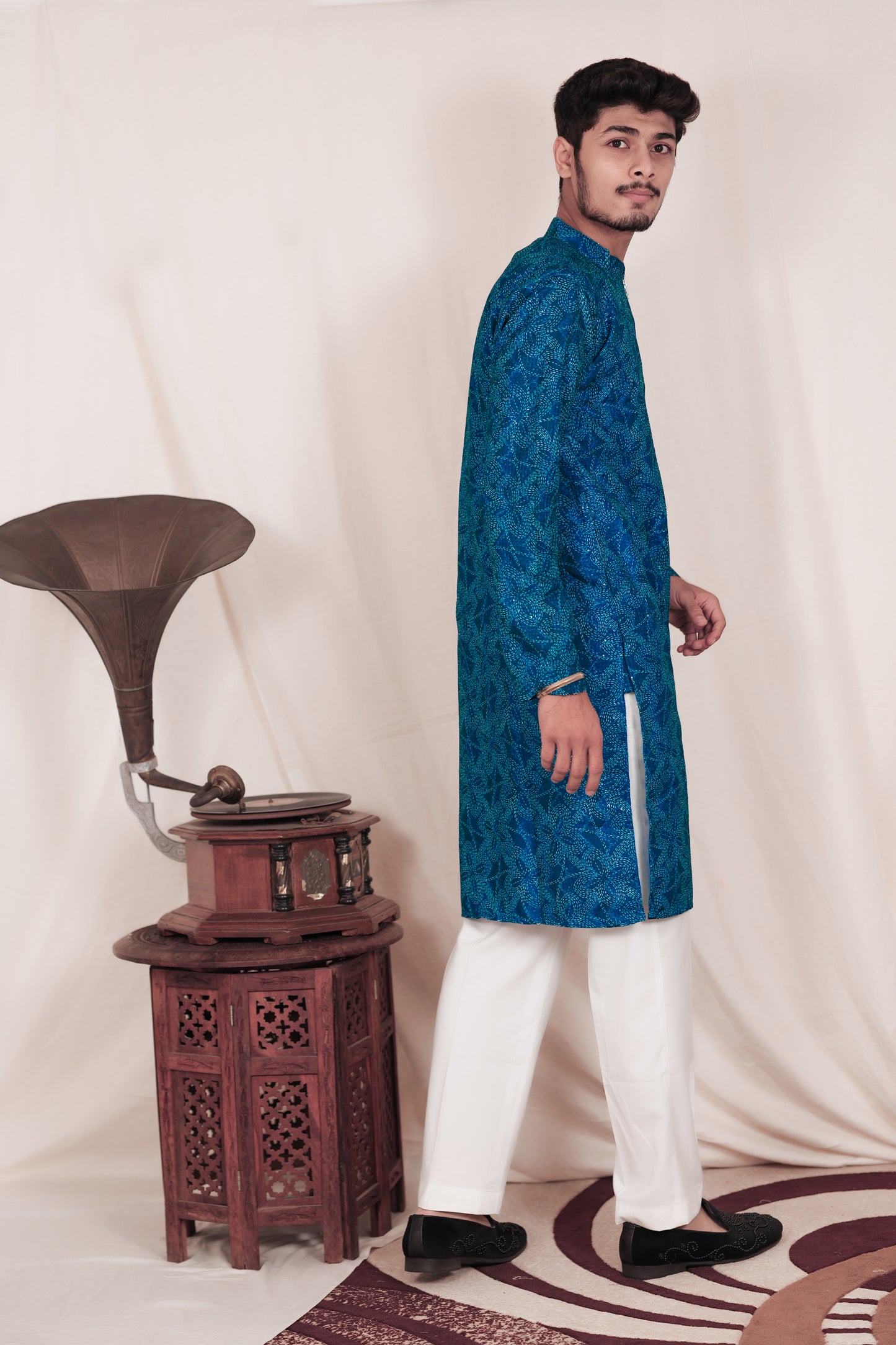 Threaded Digilook Designer Kurta