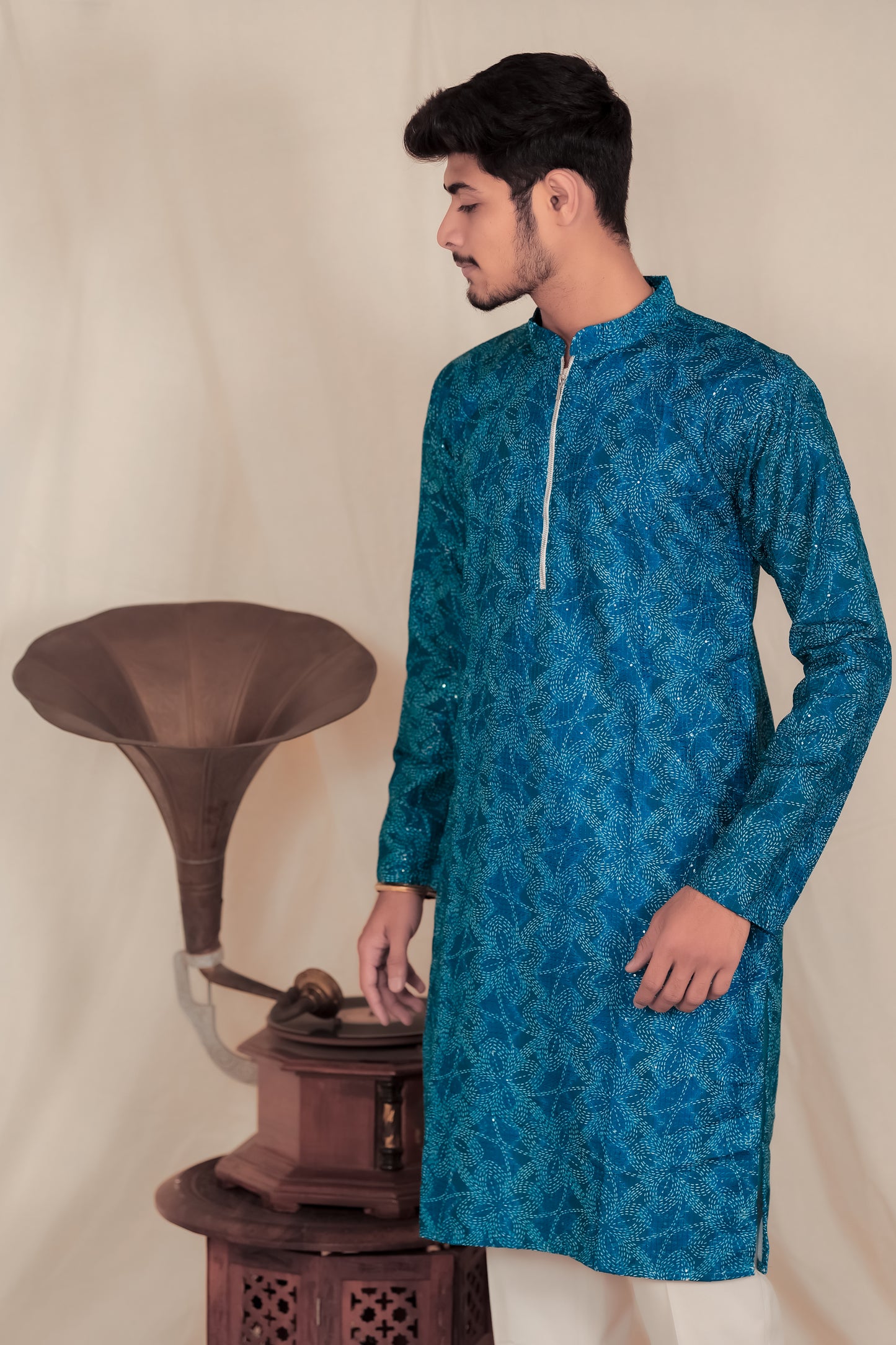 Threaded Digilook Designer Kurta